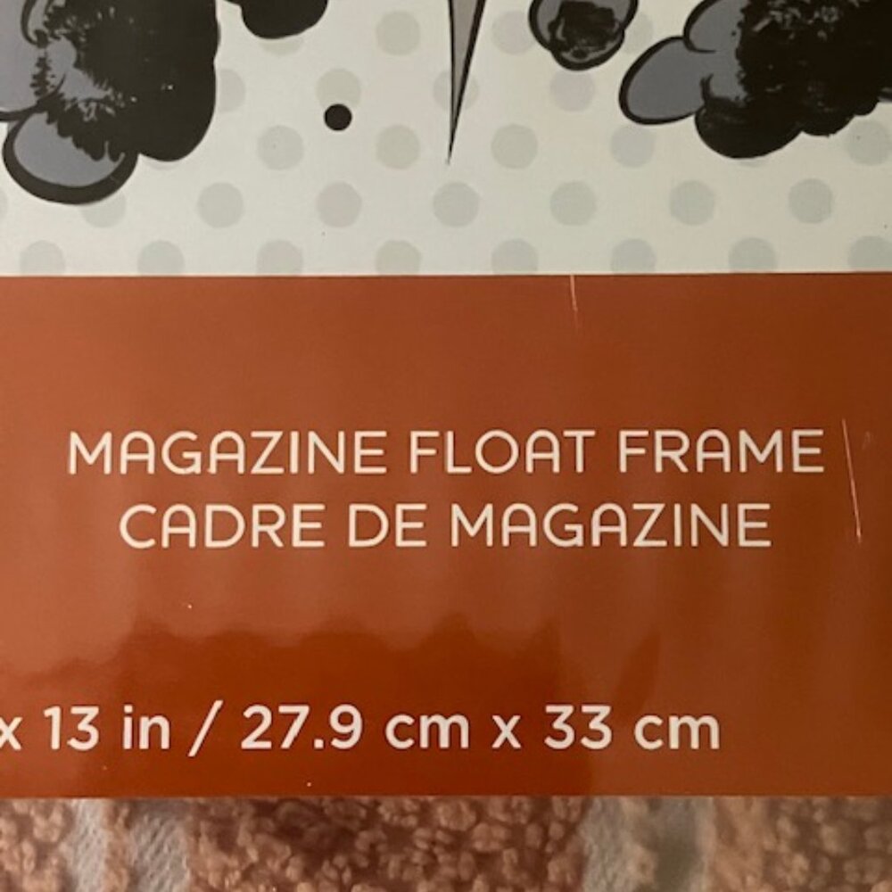 Magazine/Comic Book Floating Frame - Picture 3 of 3